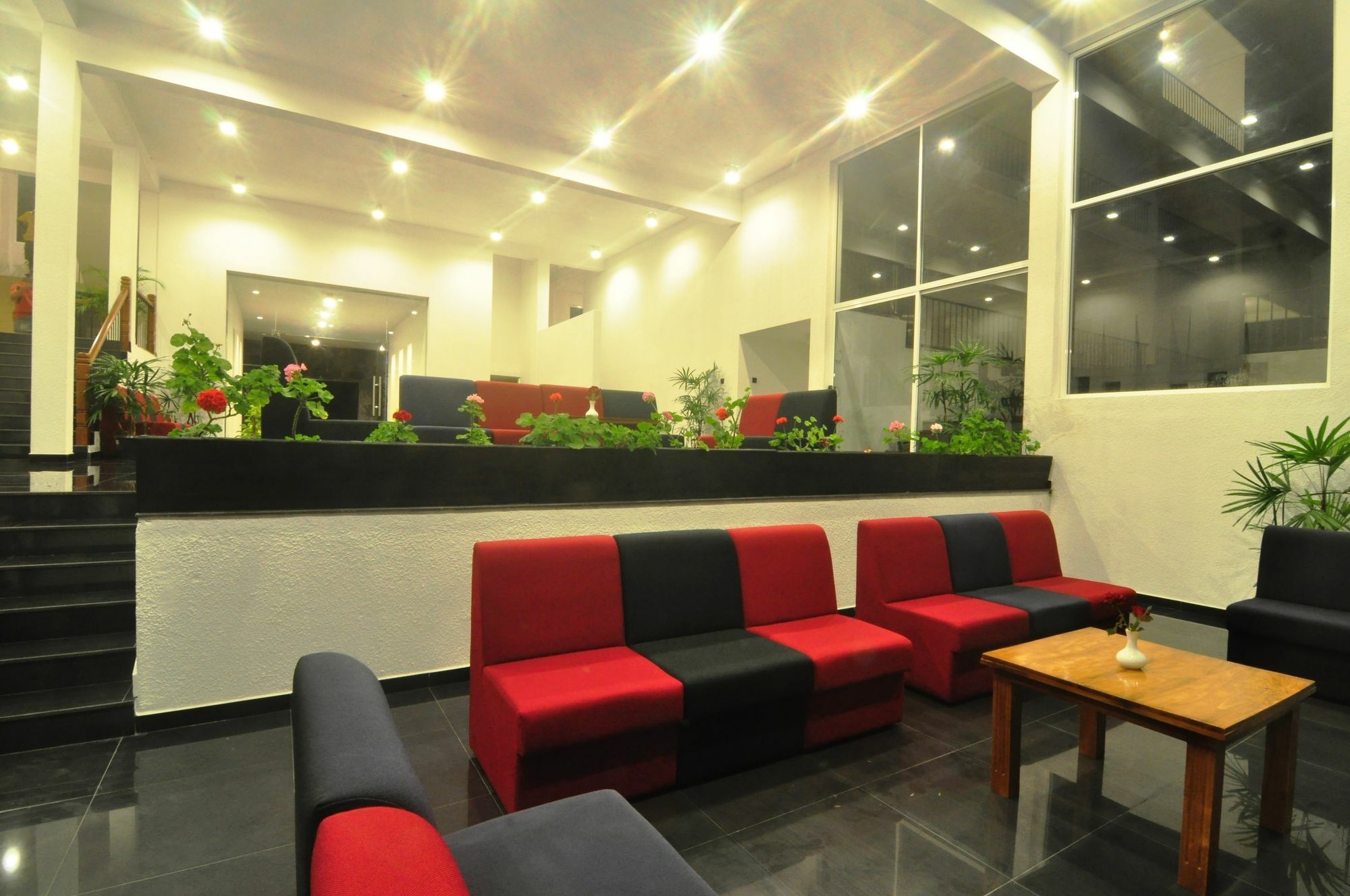 Hotel Heaven'S Edge By Ehi Ella Exterior foto